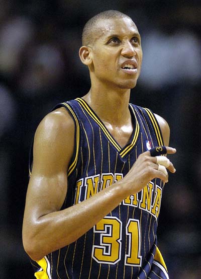 尔顿向车队 尔顿向车队